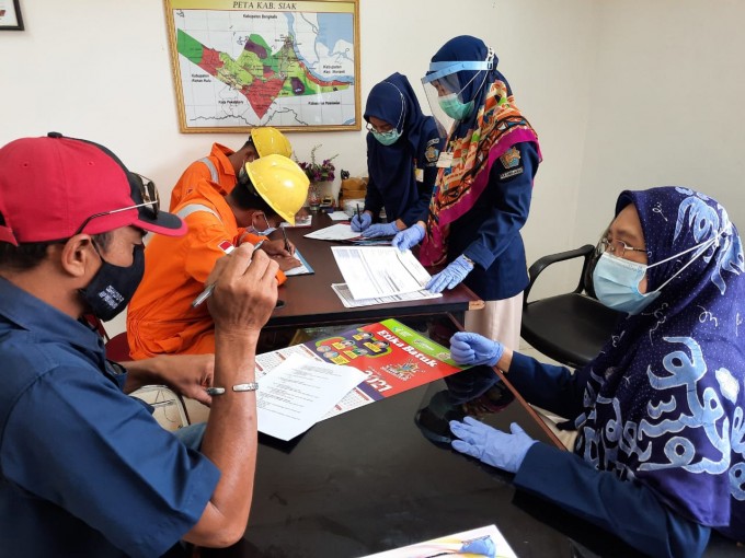 Kegiatan edukasi, skrining HIV/AIDS dan TB di Pelabuhan Pertamina Buatan